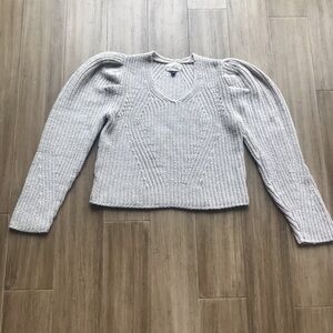 Universal Thread Cream V-Neck Sweater with Ribbed Texture